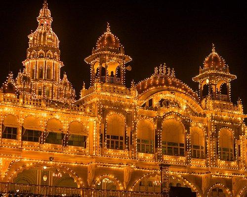 DAILY MYSORE PACKAGE FROM BANGALORE WITH SIGHTSEEING BY BUS AND CAR