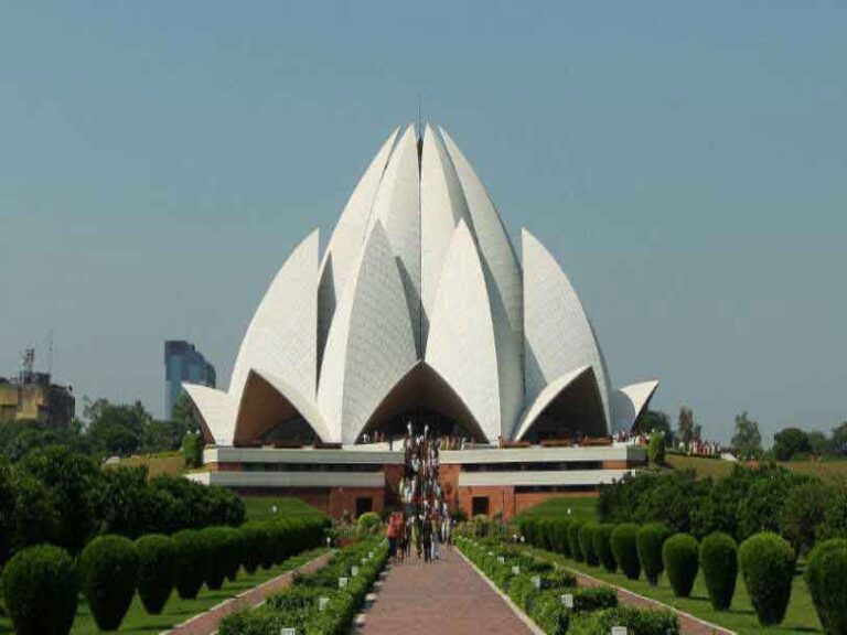 EXPLORE DELHI PACKAGE FROM BANGALORE